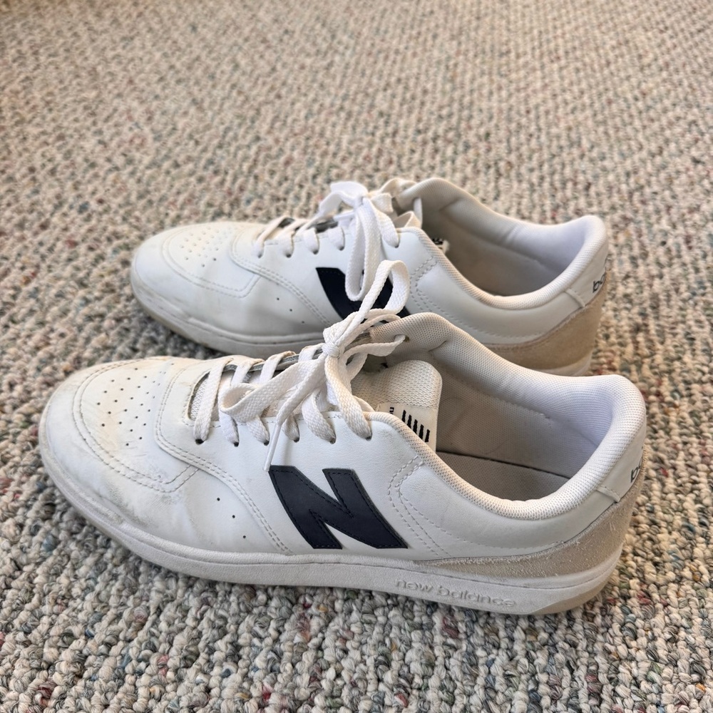 New Balance Men's White and Blue Sneakers